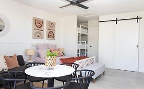 Sailfish Studio - Beachside Private Access Granny Flat By Uholiday